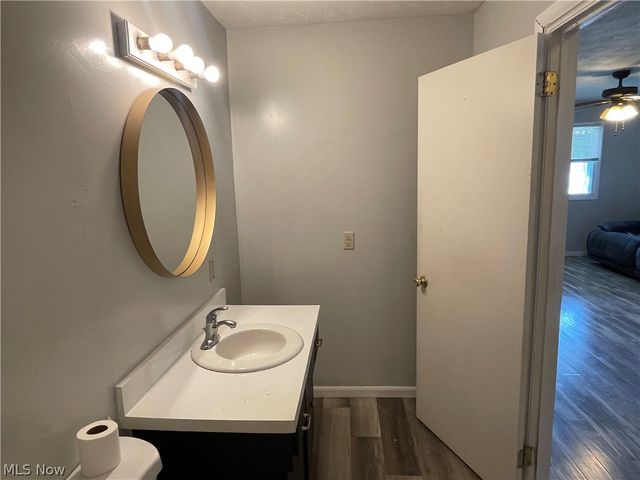 611 S Logan Street, Elyria, OH 44035