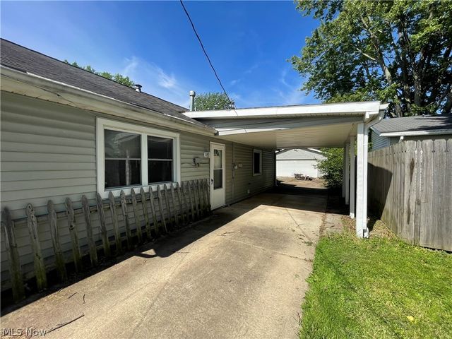 611 S Logan Street, Elyria, OH 44035