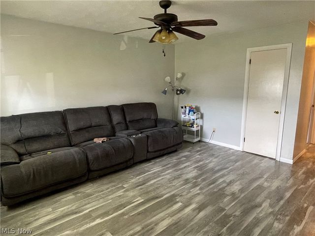 611 S Logan Street, Elyria, OH 44035