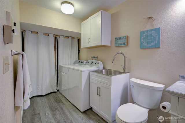 347 Sand Dune Avenue SW, Ocean Shores, WA 98569