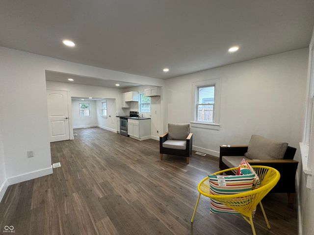 1627 N Berwick Avenue, Indianapolis, IN 46222