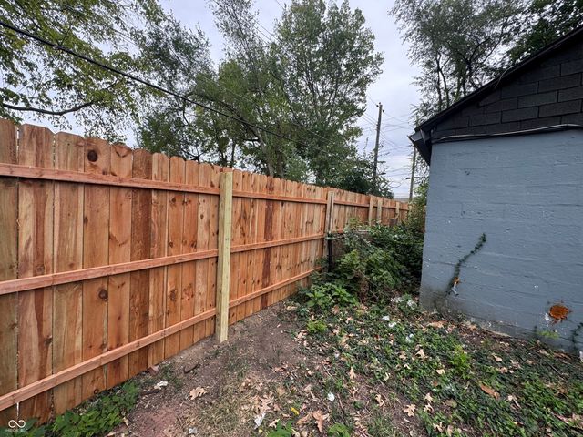 1627 N Berwick Avenue, Indianapolis, IN 46222