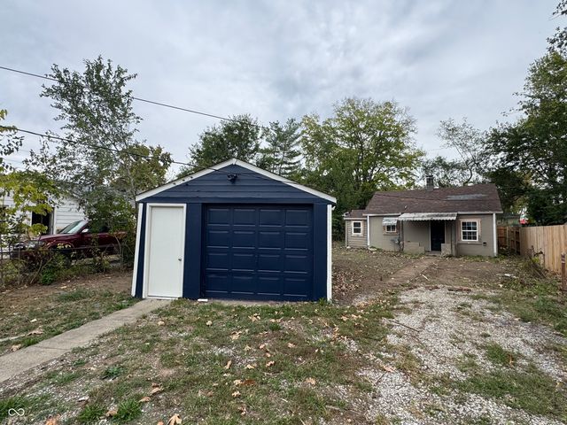 1627 N Berwick Avenue, Indianapolis, IN 46222