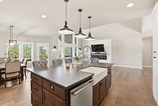 6244 Gunnar Ct, Nine Mile Falls, WA 99026