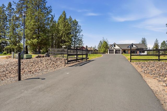 6244 Gunnar Ct, Nine Mile Falls, WA 99026