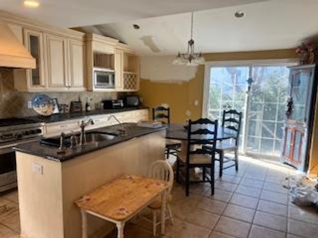 1 Squire Lane, Kings Park, NY 11754