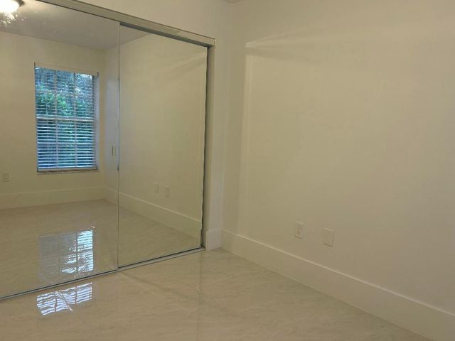 9201 NW 55th Street, Sunrise, FL 33351