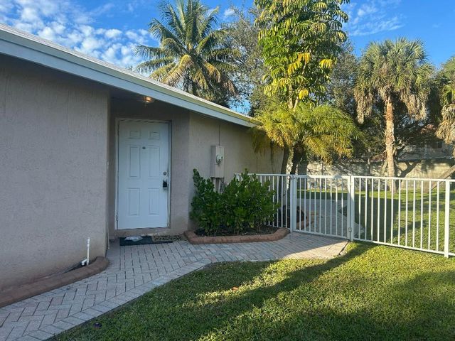 9201 NW 55th Street, Sunrise, FL 33351