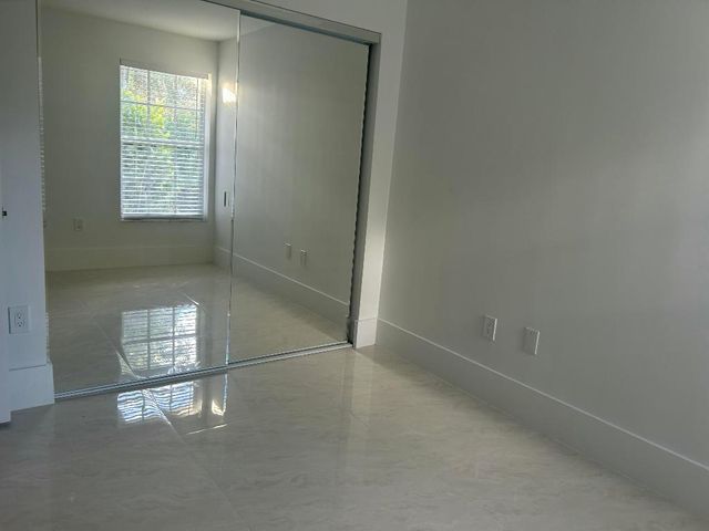 9201 NW 55th Street, Sunrise, FL 33351