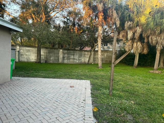 9201 NW 55th Street, Sunrise, FL 33351