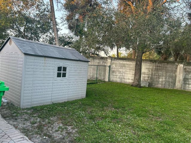 9201 NW 55th Street, Sunrise, FL 33351