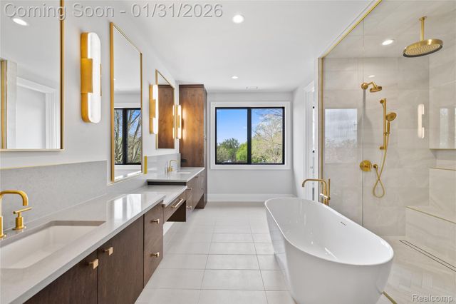 1111 Rush Road, Oakland Charter Township, MI 48363