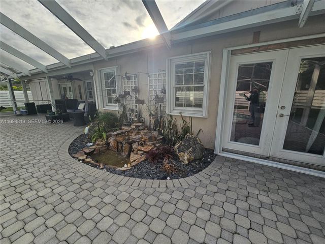 14461 SW 152nd Ct, Miami, FL 33196