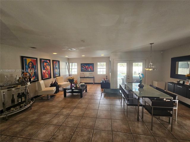 14461 SW 152nd Ct, Miami, FL 33196