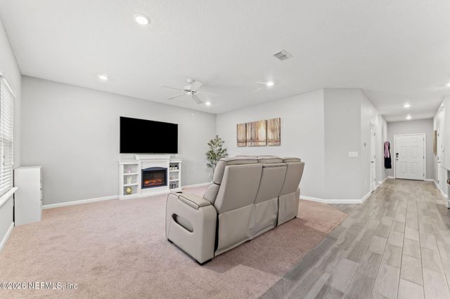 15692 STEDMAN LAKE Drive, Jacksonville, FL 32218