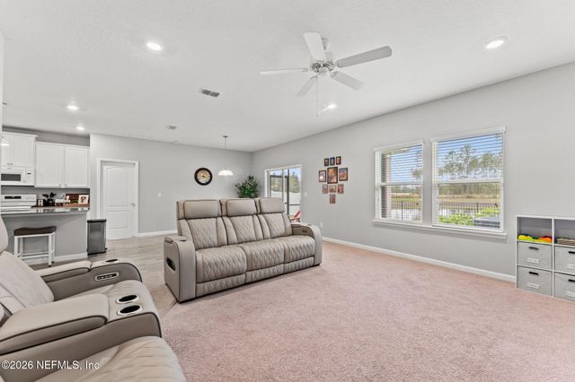 15692 STEDMAN LAKE Drive, Jacksonville, FL 32218