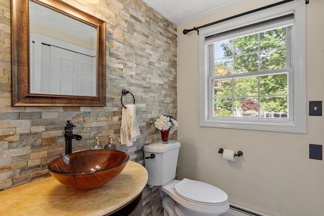 135 Jennies Way, Tewksbury, MA 01876