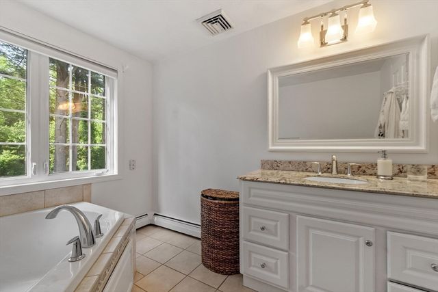 135 Jennies Way, Tewksbury, MA 01876