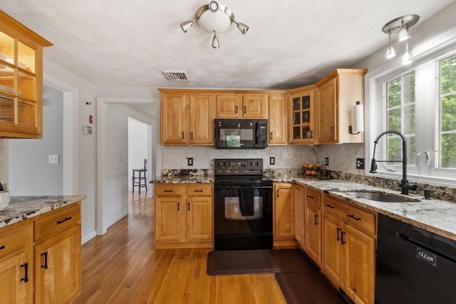 135 Jennies Way, Tewksbury, MA 01876