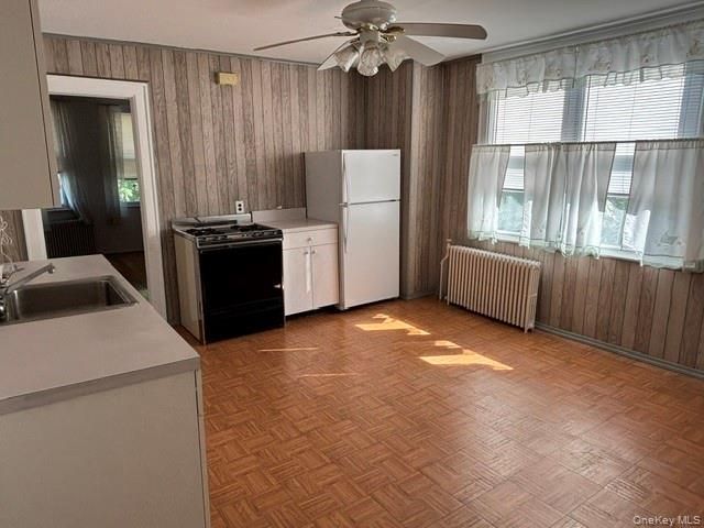 12520 22nd Avenue, College Point, NY 11356