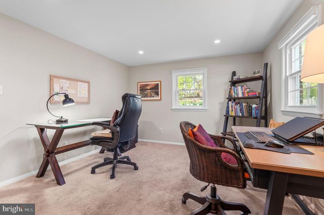 2530 LONDONDERRY RD, Lutherville Timonium, MD 21093