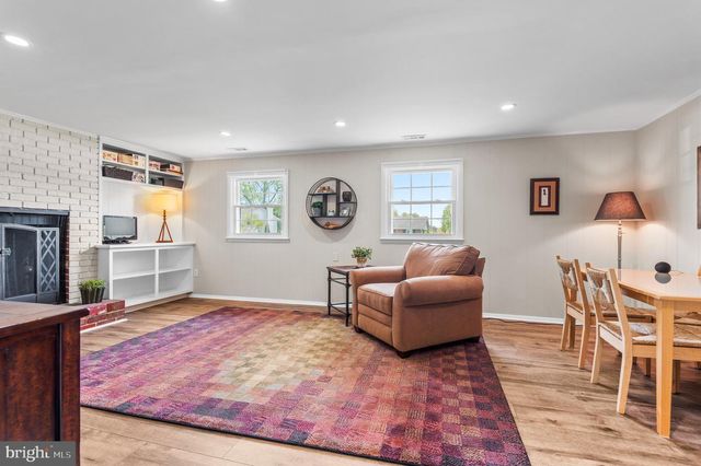 2530 LONDONDERRY RD, Lutherville Timonium, MD 21093