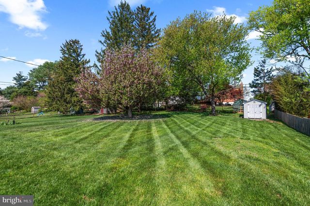 2530 LONDONDERRY RD, Lutherville Timonium, MD 21093