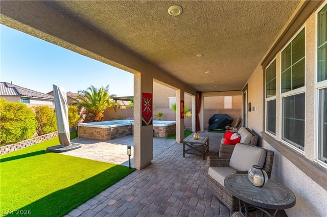 982 Twilight Glow Court, Henderson, NV 89015