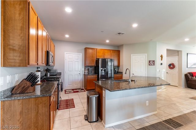 982 Twilight Glow Court, Henderson, NV 89015