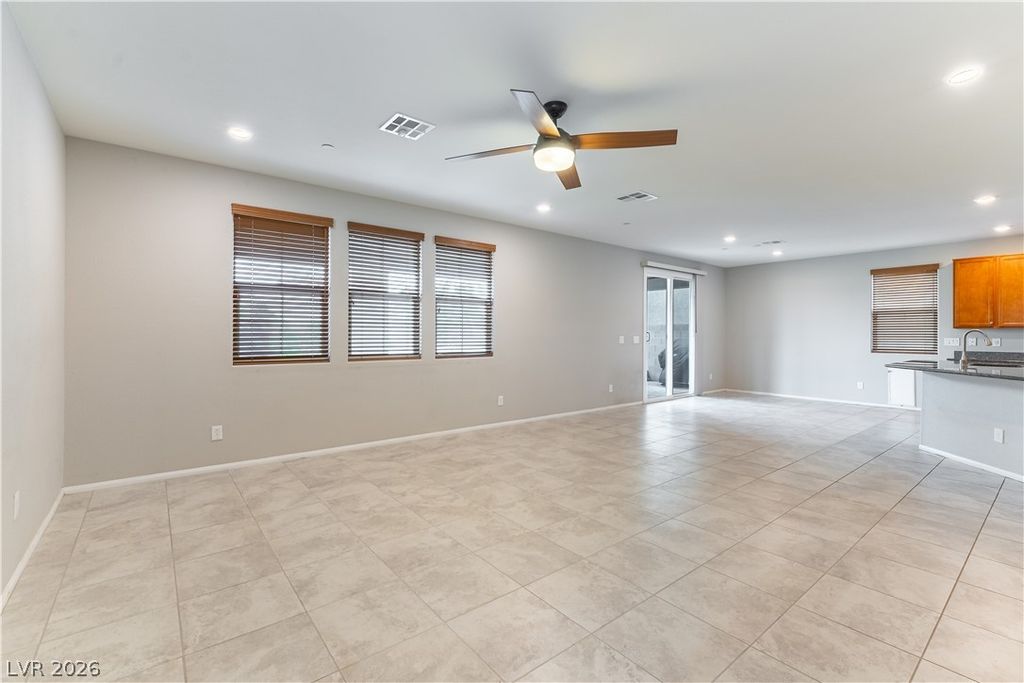 982 Twilight Glow Court, Henderson, NV 89015 — photo 5