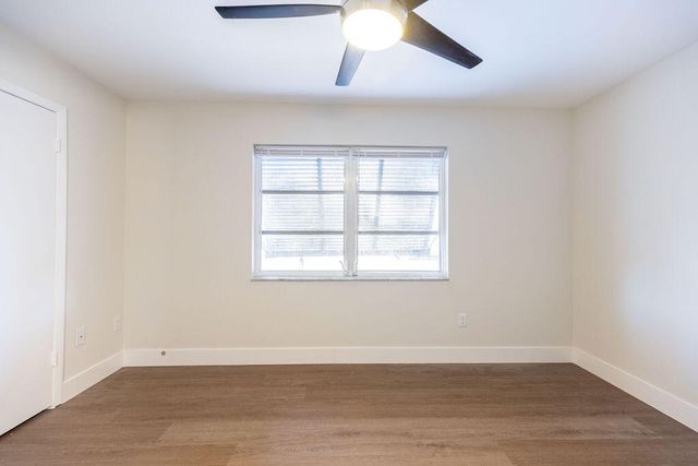 114 S Lakeside Drive 116, Lake Worth Beach, FL 33460