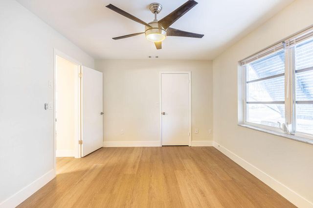 114 S Lakeside Drive 116, Lake Worth Beach, FL 33460