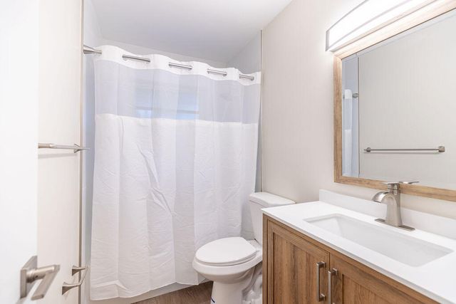 114 S Lakeside Drive 116, Lake Worth Beach, FL 33460