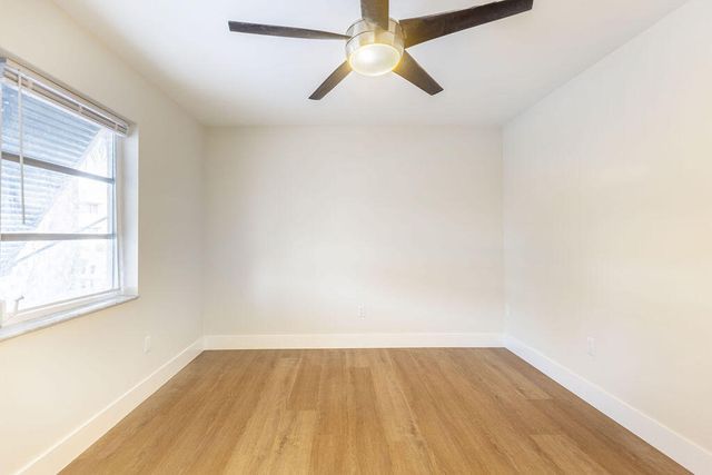 114 S Lakeside Drive 116, Lake Worth Beach, FL 33460