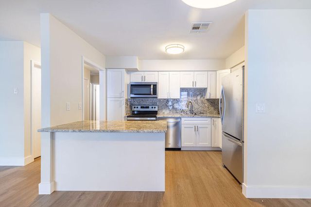 114 S Lakeside Drive 116, Lake Worth Beach, FL 33460