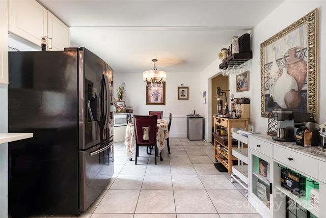 6827 David Avenue, Charlotte, NC 28214