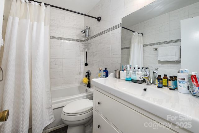 6827 David Avenue, Charlotte, NC 28214