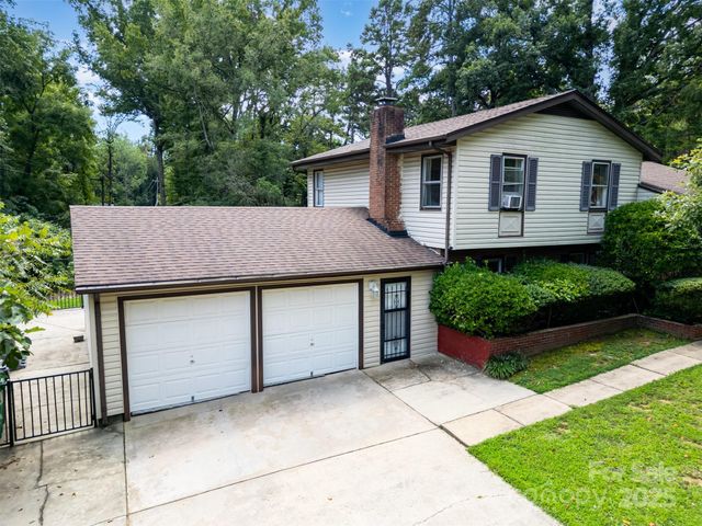 6827 David Avenue, Charlotte, NC 28214