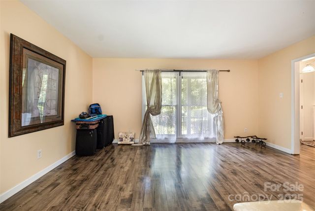 6827 David Avenue, Charlotte, NC 28214