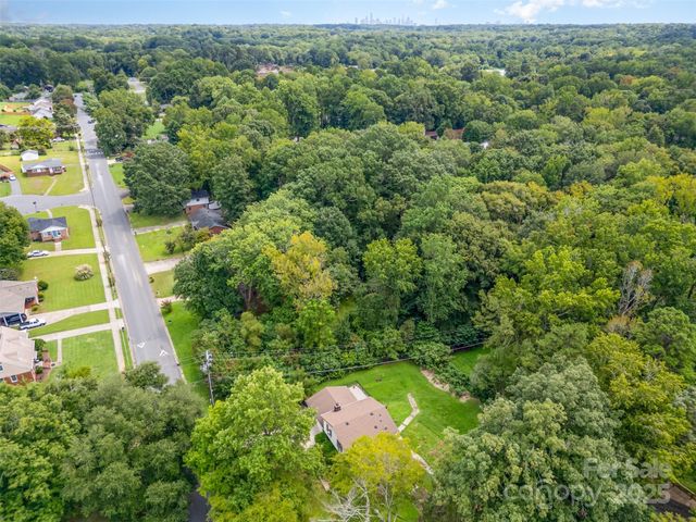 6827 David Avenue, Charlotte, NC 28214