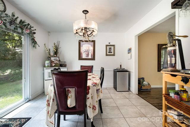 6827 David Avenue, Charlotte, NC 28214