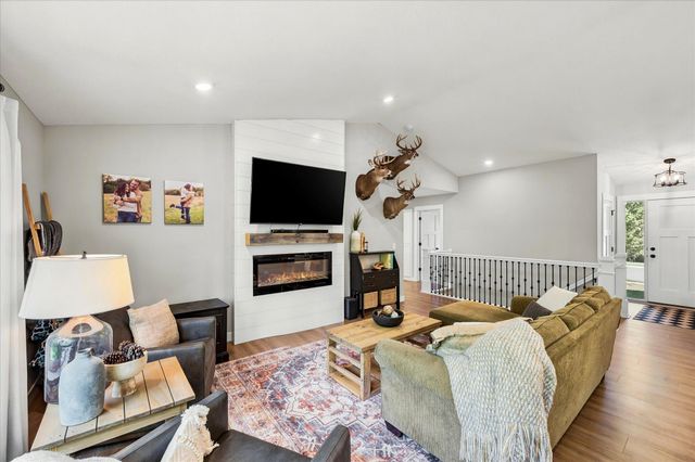 13493 Jefferson Street SE, Becker, MN 55308
