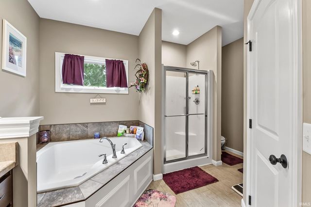 16811 Hatstick Court, Fort Wayne, IN 46845