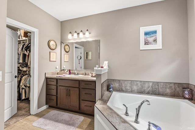 16811 Hatstick Court, Fort Wayne, IN 46845