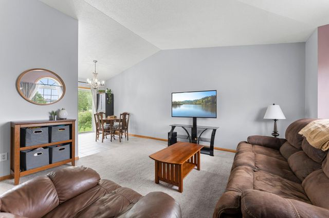 2033 Joes Lake Road SE, Cambridge, MN 55008