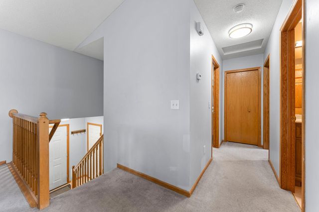 2033 Joes Lake Road SE, Cambridge, MN 55008