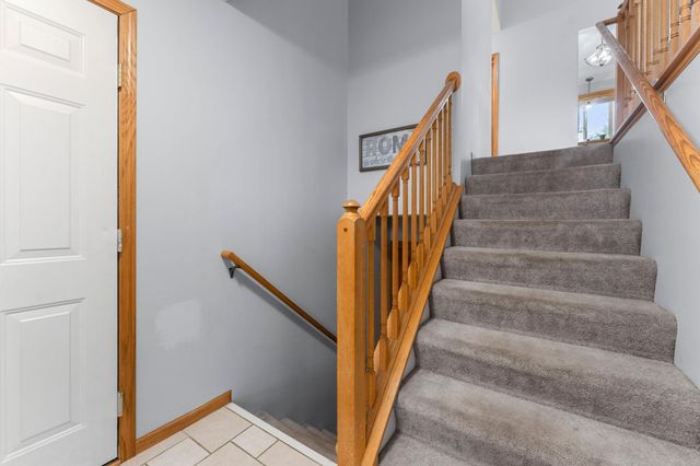 2033 Joes Lake Road SE, Cambridge, MN 55008