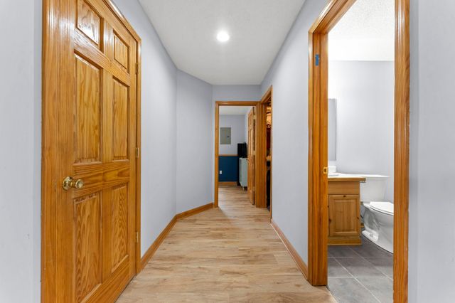 2033 Joes Lake Road SE, Cambridge, MN 55008