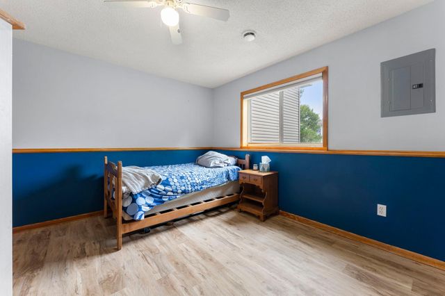 2033 Joes Lake Road SE, Cambridge, MN 55008