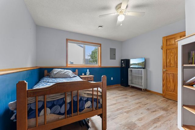 2033 Joes Lake Road SE, Cambridge, MN 55008